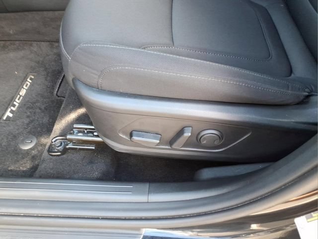Used 2023 Hyundai Tucson SEL FWD image 16