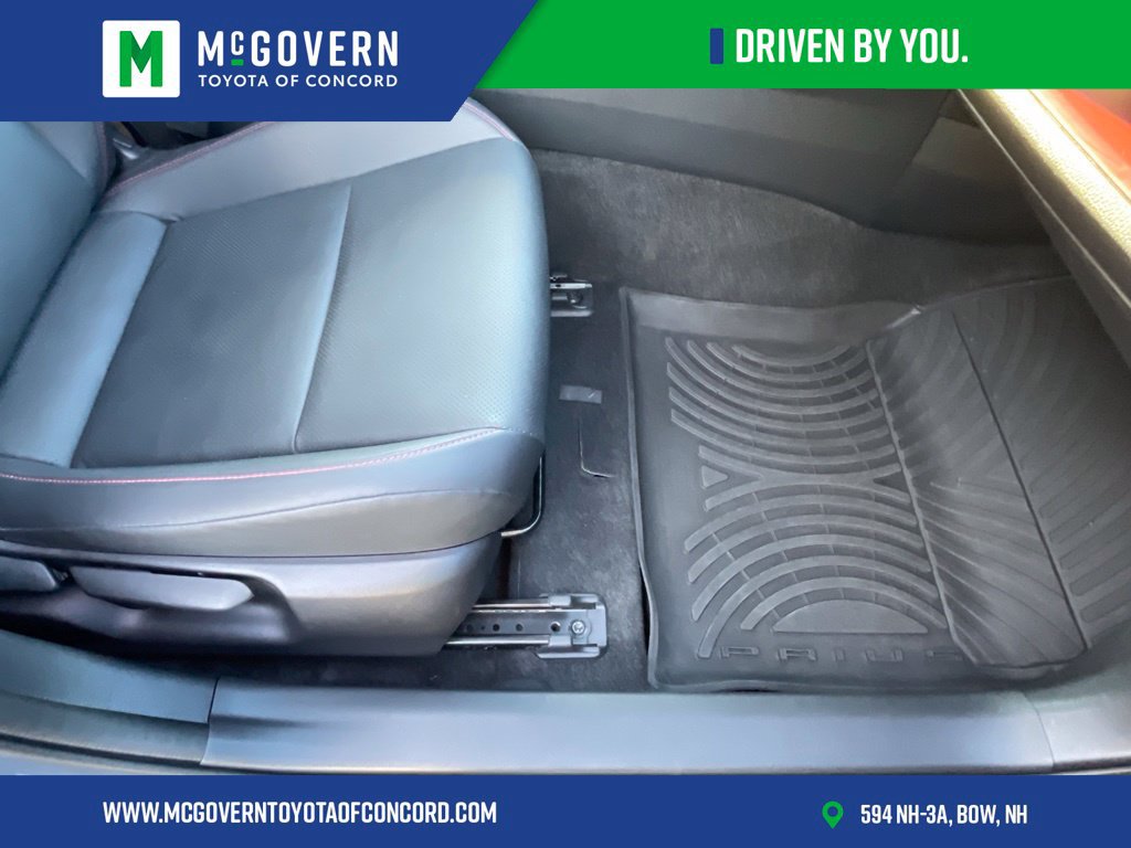 Used 2024 Toyota Prius Prime FWD image 31