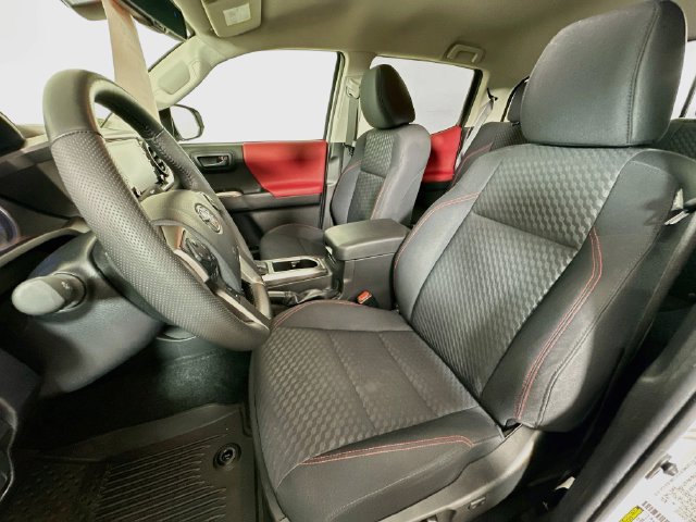 Certified 2023 Toyota Tacoma SR5 AWD/4WD image 24