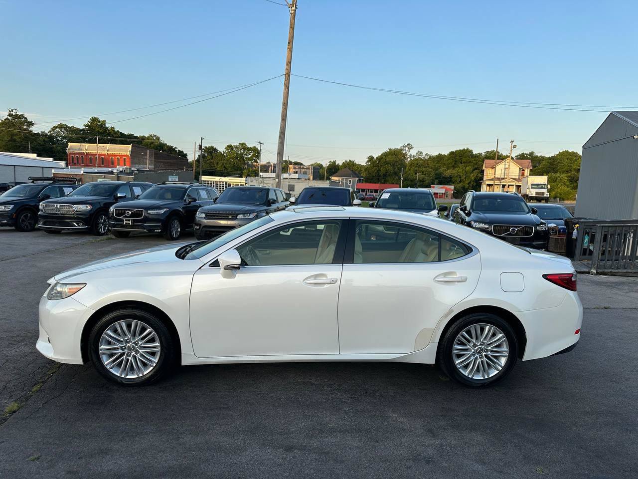 Used 2013 Lexus ES 350 w/ Luxury Pkg FWD image 7