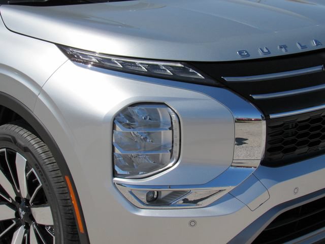 New 2026 Mitsubishi Outlander SE FWD image 10