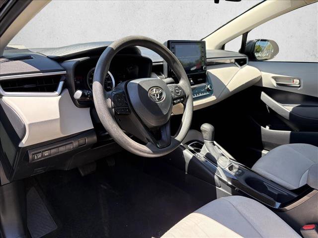 Used 2022 Toyota Corolla LE FWD image 9