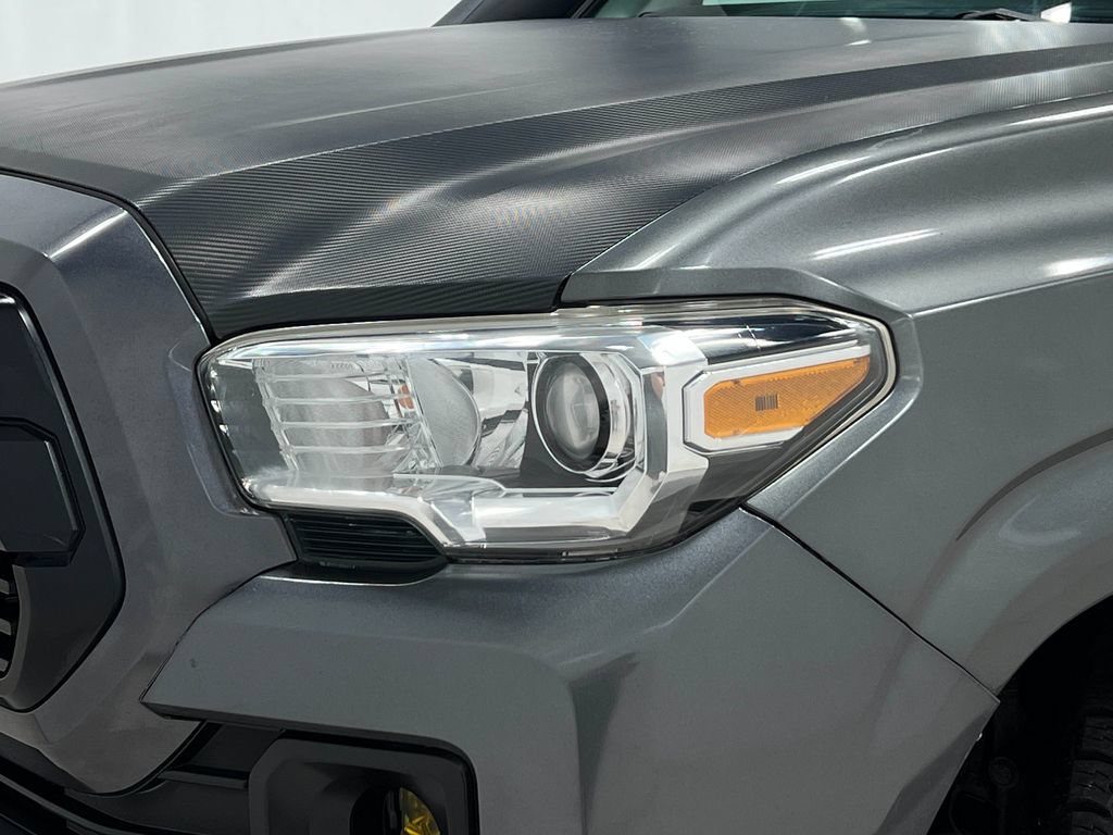 Used 2016 Toyota Tacoma SR5 w/ Towing Package RWD image 32