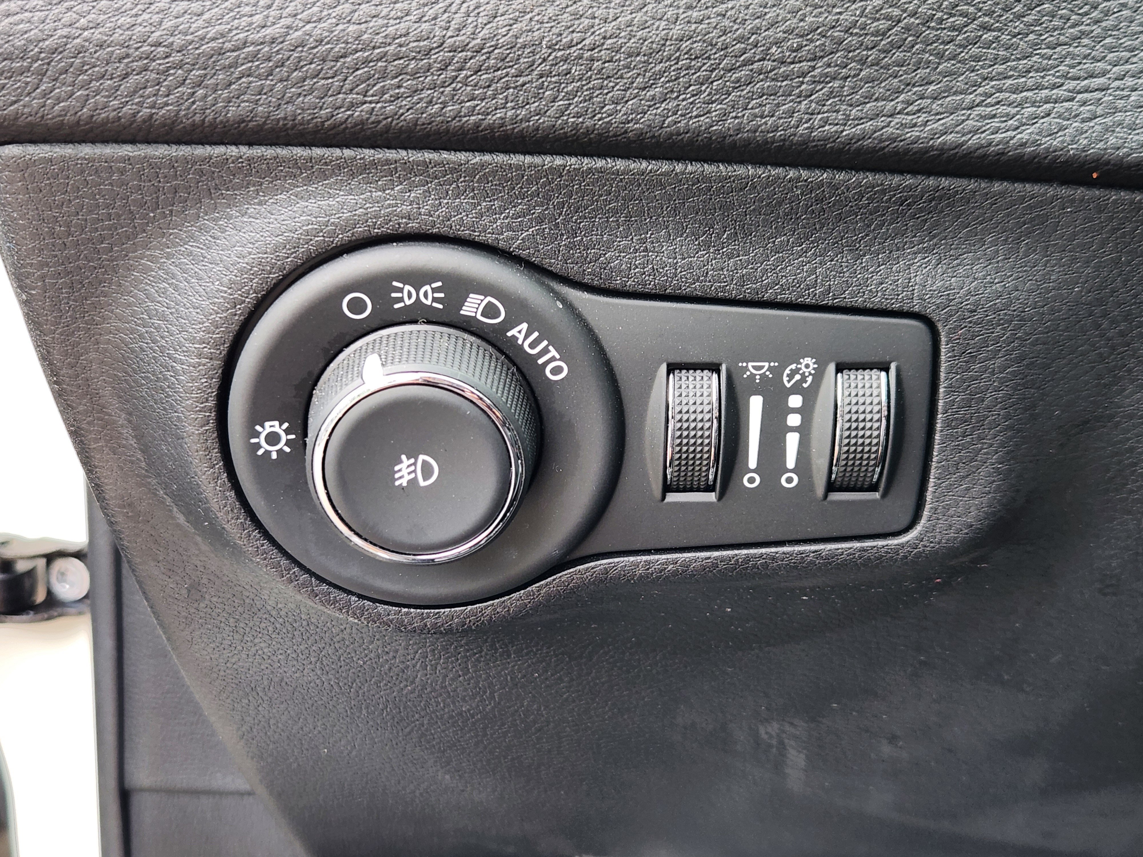 Used 2019 Jeep Compass Latitude AWD/4WD image 24