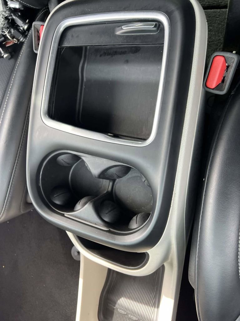 Used 2023 Chrysler Pacifica Touring-L image 23