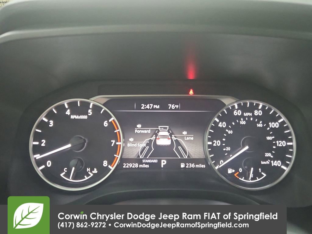 Used 2025 Nissan Rogue SV FWD image 22