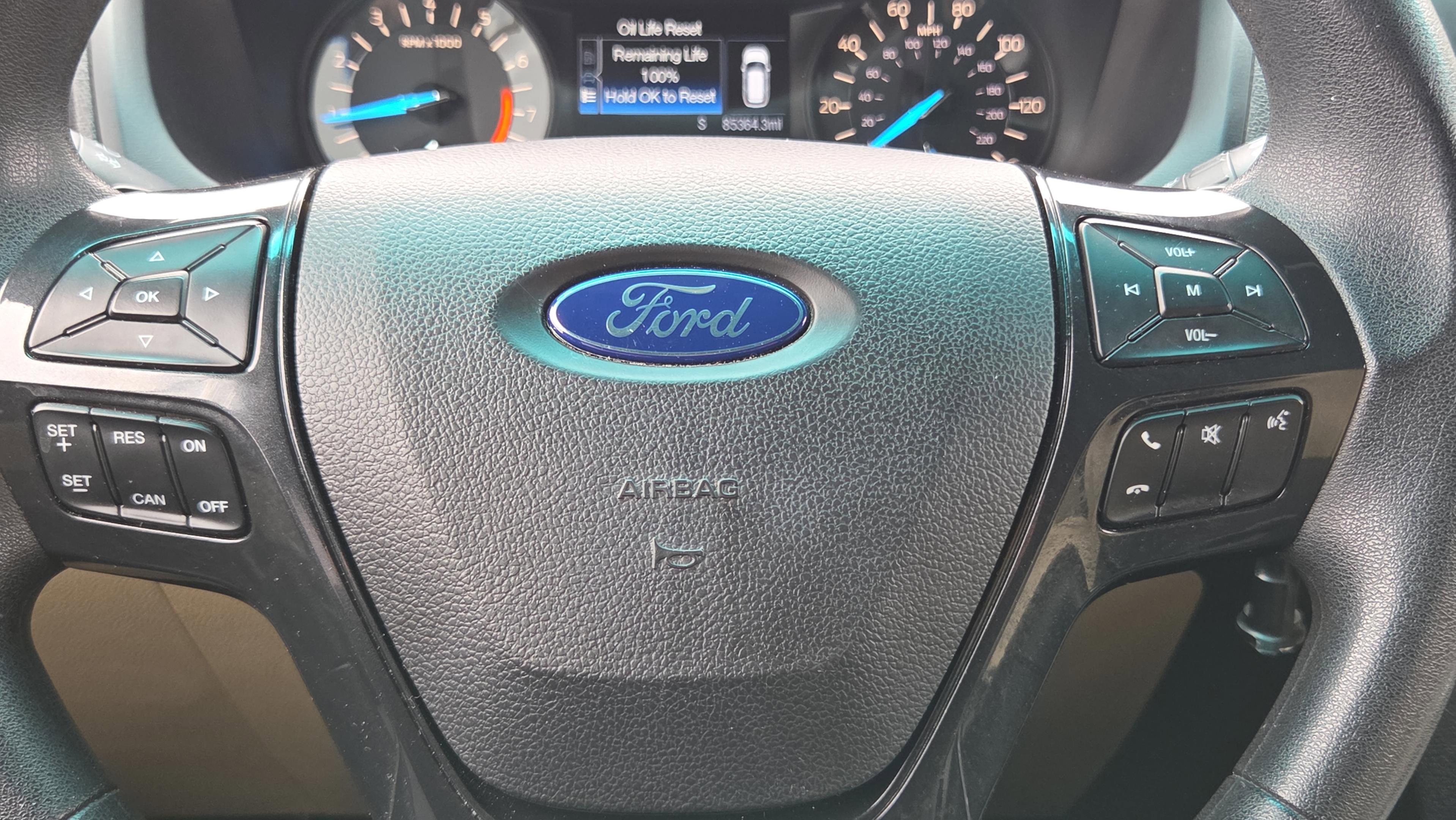 Used 2017 Ford Explorer FWD image 25