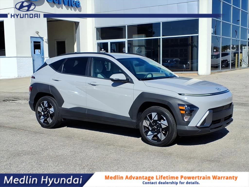Certified 2025 Hyundai Kona SEL image 1