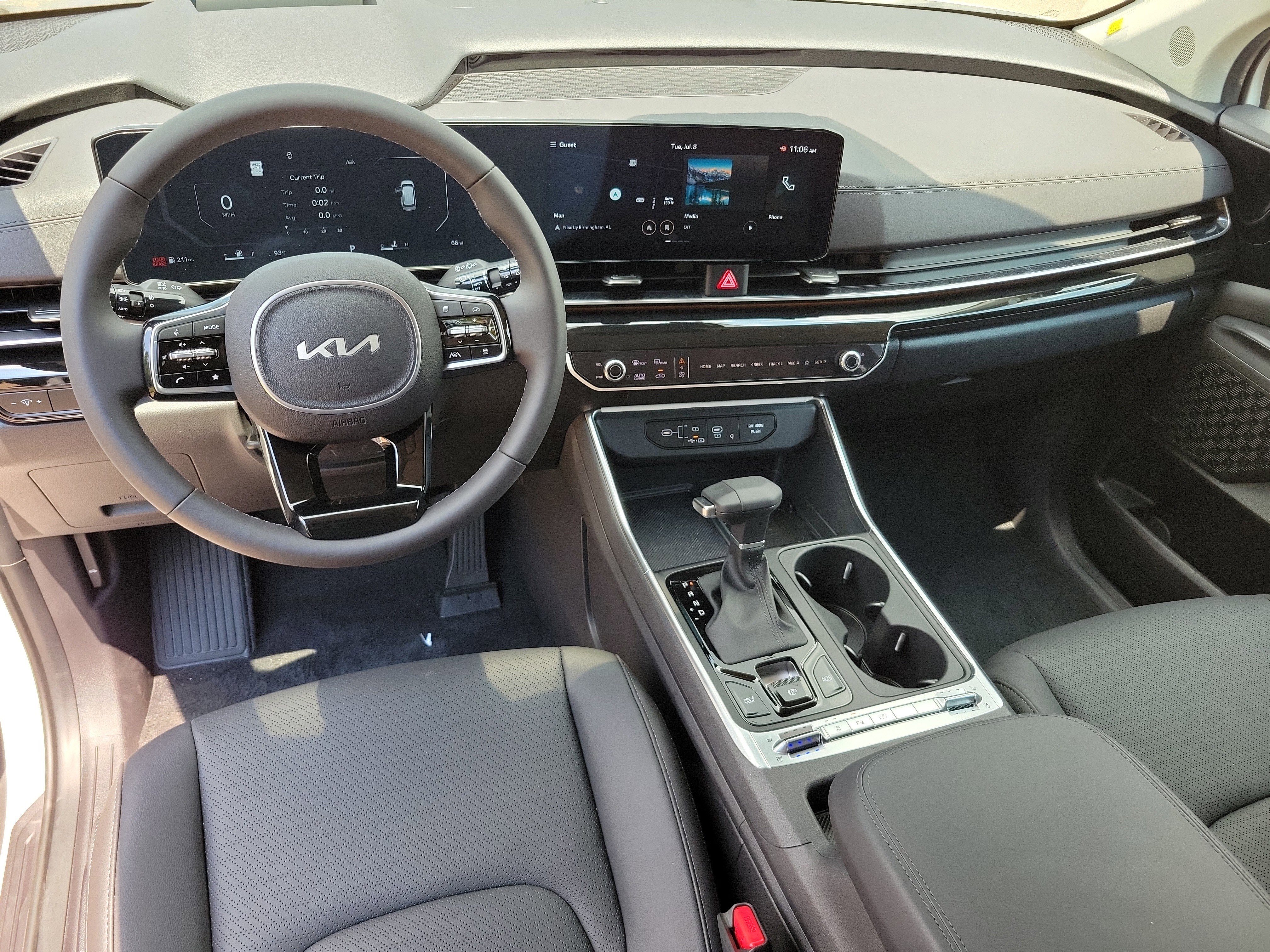 New 2026 Kia Carnival SX Prestige image 9