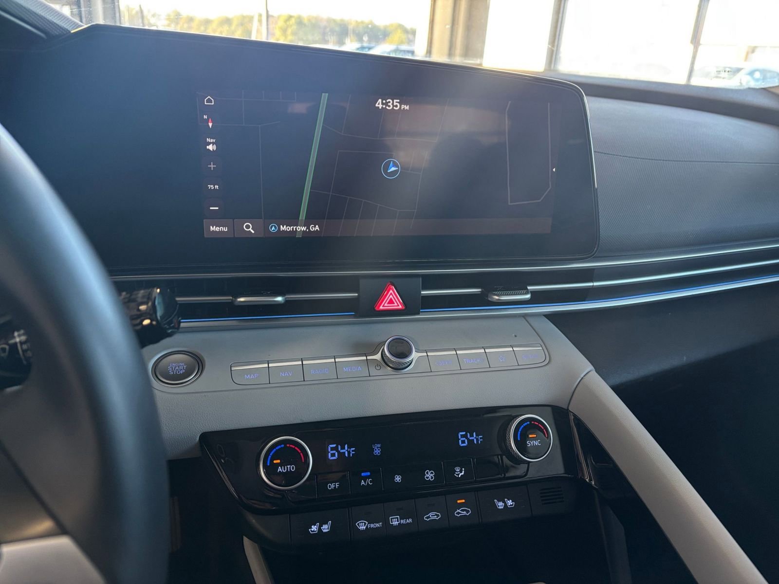 Used 2025 Hyundai Elantra Limited image 21