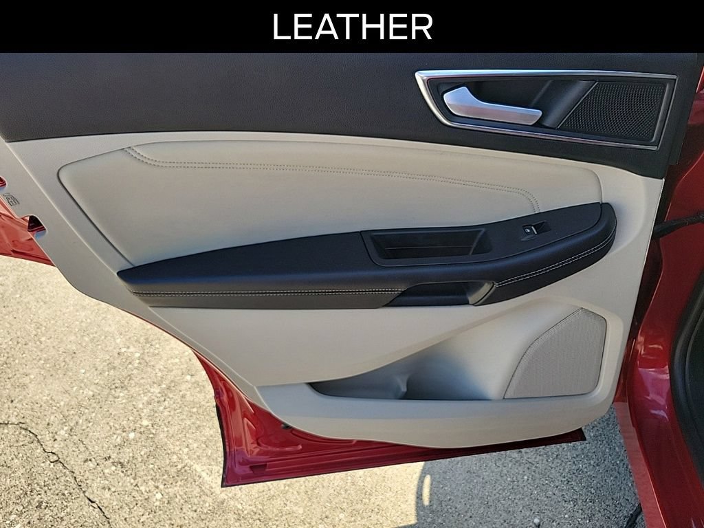 Certified 2021 Ford Edge Titanium AWD/4WD image 14