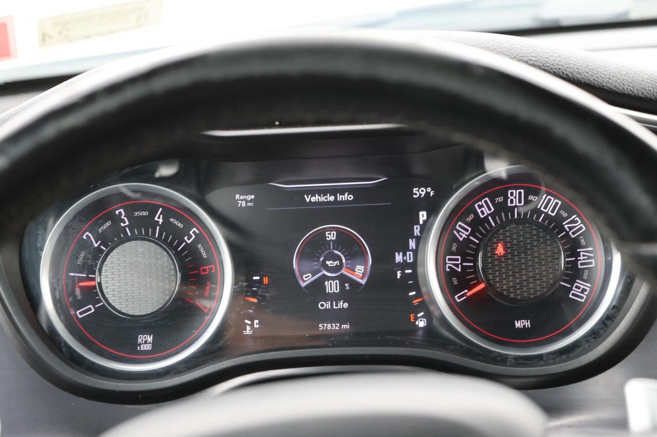 Used 2016 Dodge Challenger R/T Plus image 17