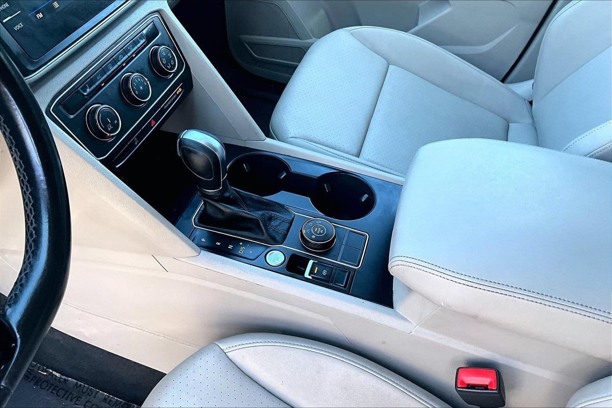 Used 2018 Volkswagen Atlas SE AWD/4WD image 29