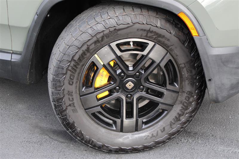 Used 2022 Rivian R1T Launch Edition image 8