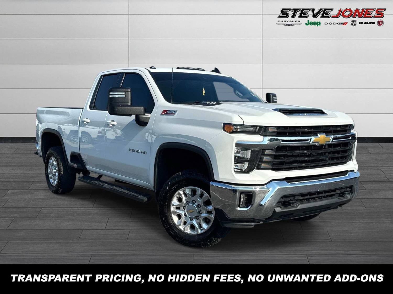 Used 2024 Chevrolet Silverado 2500 LT AWD/4WD image 1