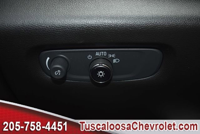 Used 2023 Chevrolet Traverse LT FWD image 39