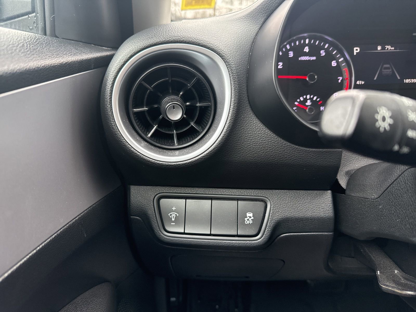 Used 2023 Kia Forte LXS image 22