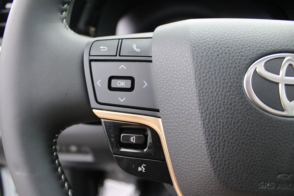 Used 2026 Toyota Crown Platinum image 20