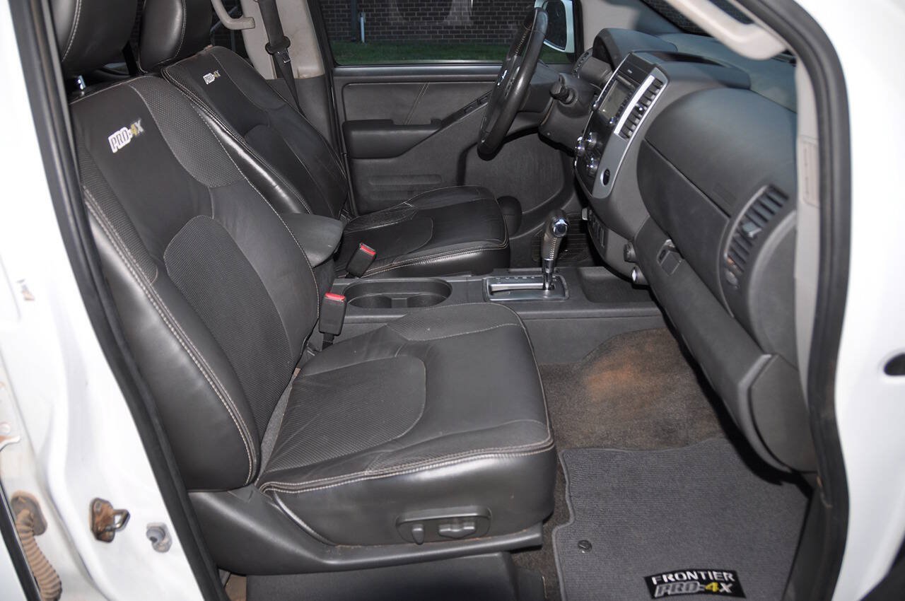 Used 2015 Nissan Frontier PRO-4X w/ Pro-4x Luxury Package AWD/4WD image 28