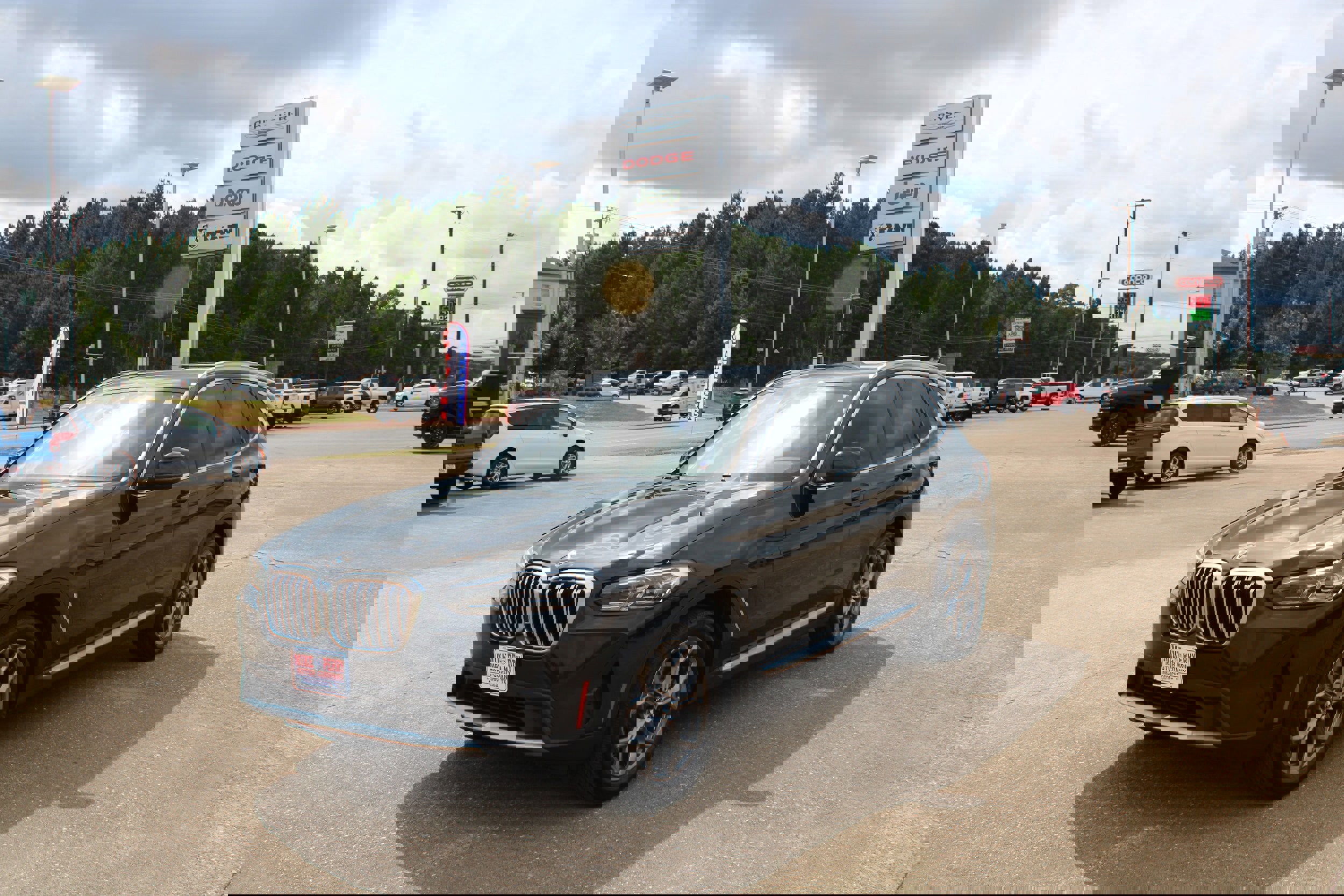 Used 2022 BMW X3 xDrive30i w/ Premium Package 2