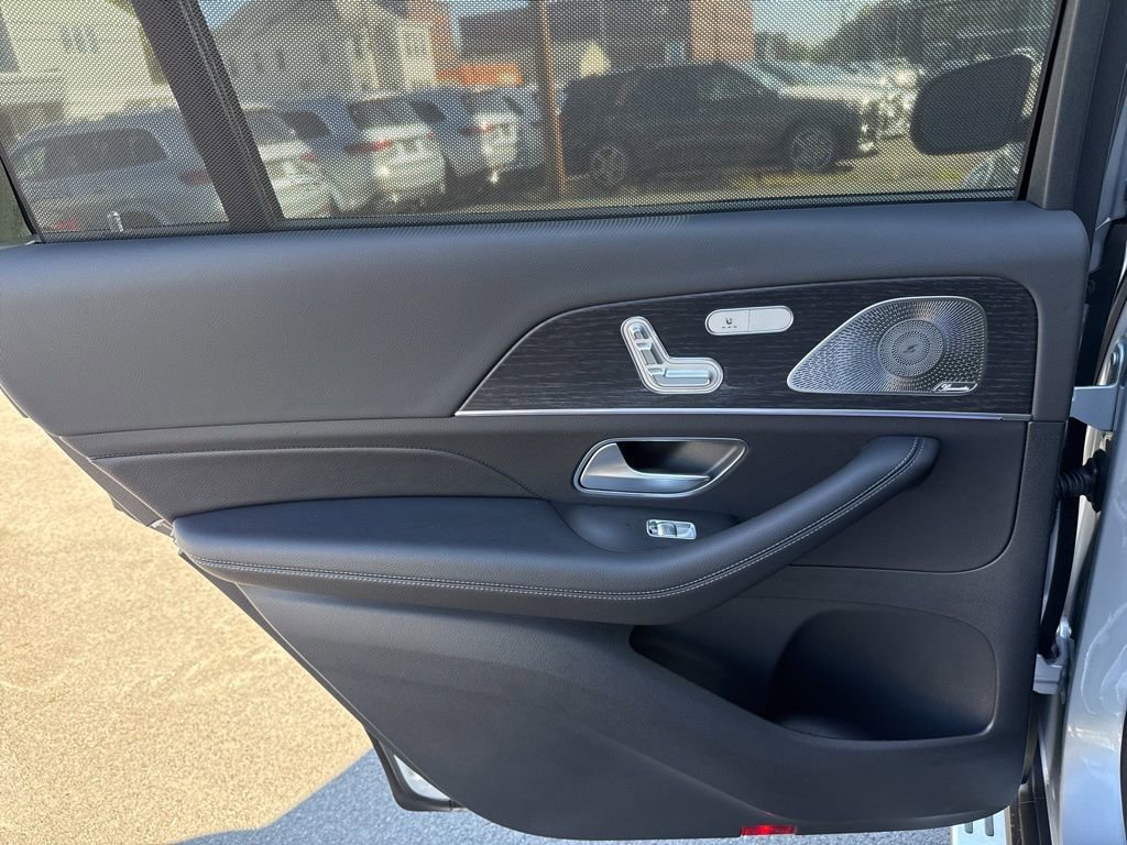 New 2026 Mercedes-Benz GLS 450 4MATIC image 18