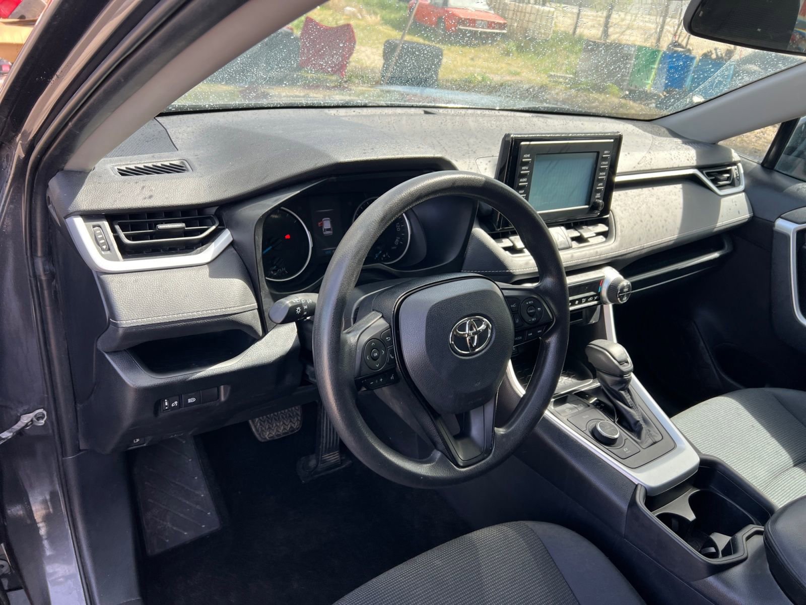 Used 2019 Toyota RAV4 LE w/ Carpet Mat Package image 18