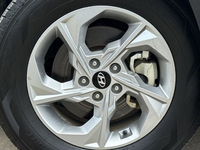 Used 2023 Hyundai Tucson SE FWD image 9