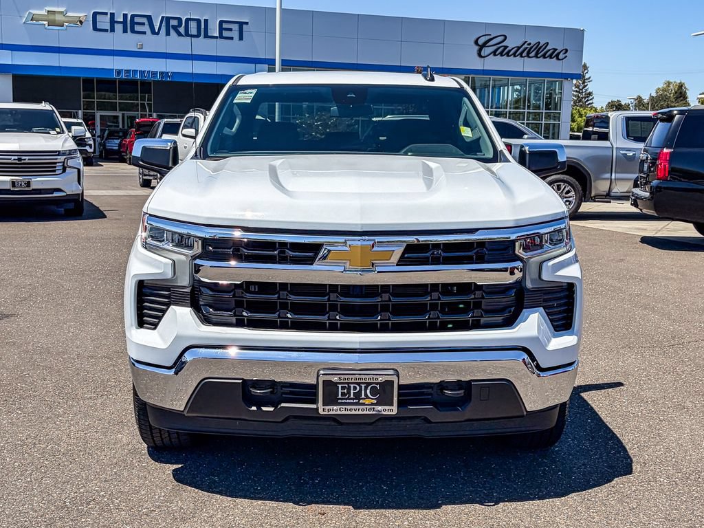 Used 2023 Chevrolet Silverado 1500 LT AWD/4WD image 6