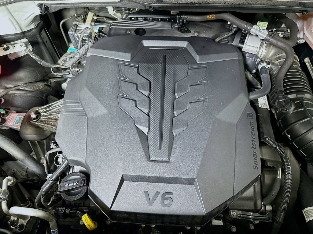 Used 2024 Kia Carnival EX FWD image 9