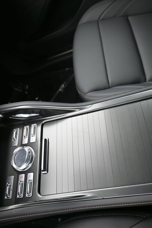 New 2026 Lincoln Nautilus Premier image 24