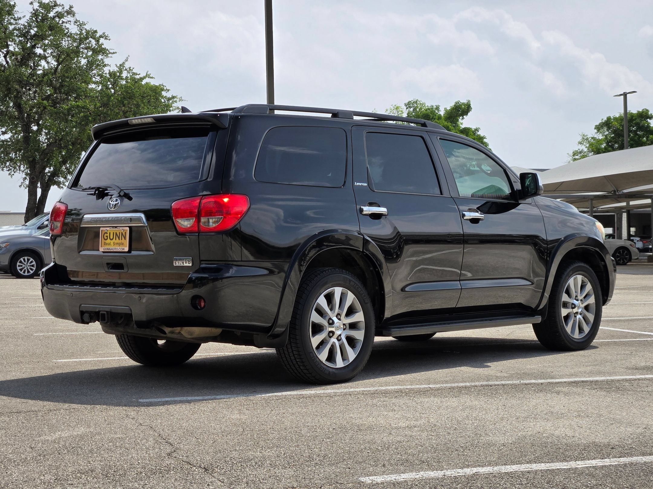 Used 2015 Toyota Sequoia Limited RWD image 4