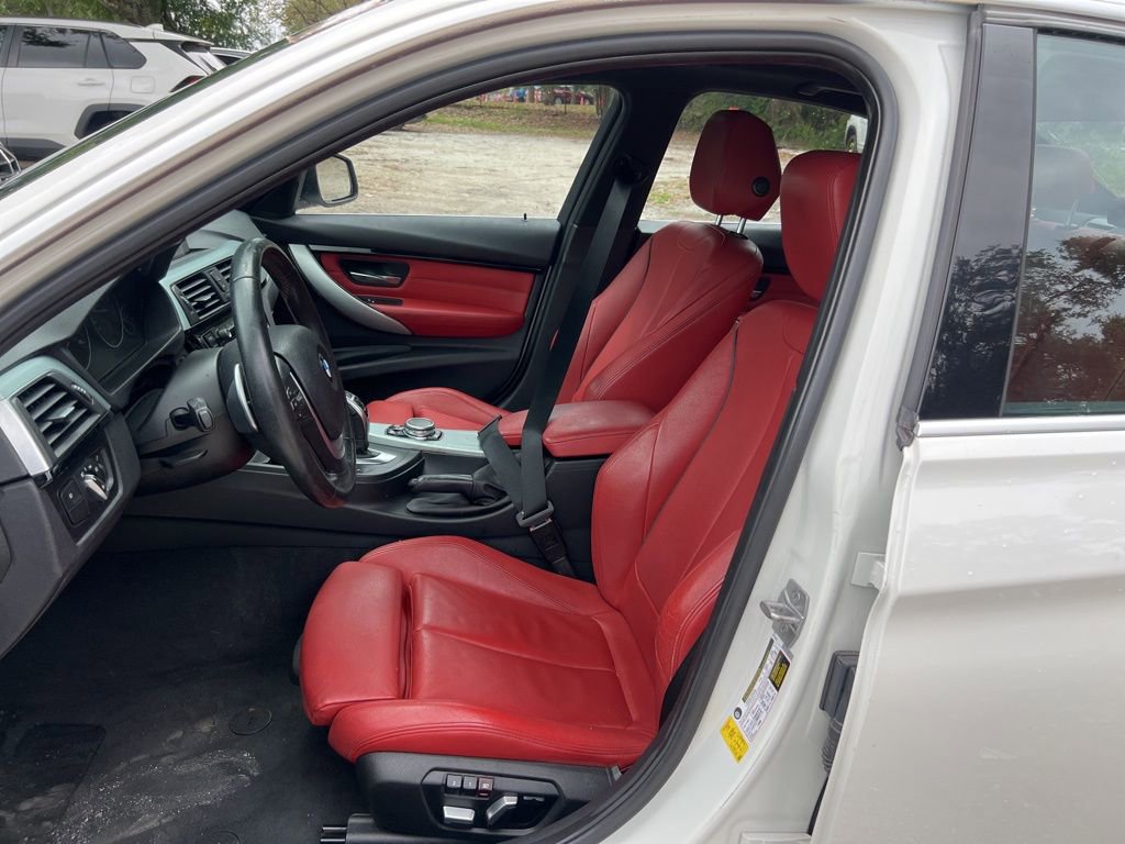 Used 2017 BMW 330i Sedan image 6