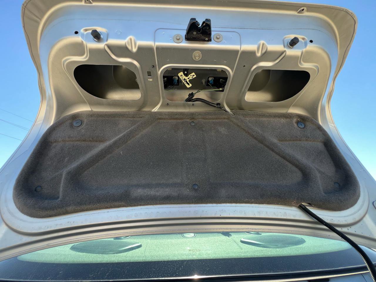 Used 2005 Pontiac Grand Prix GTP w/ Leather Trim Package image 34