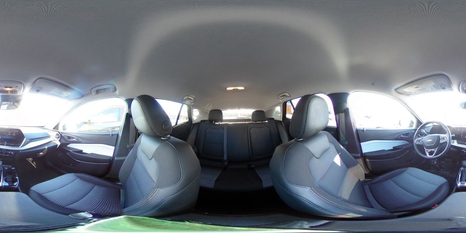 Used 2025 Chevrolet Trax LT w/ LT Convenience Package image 42