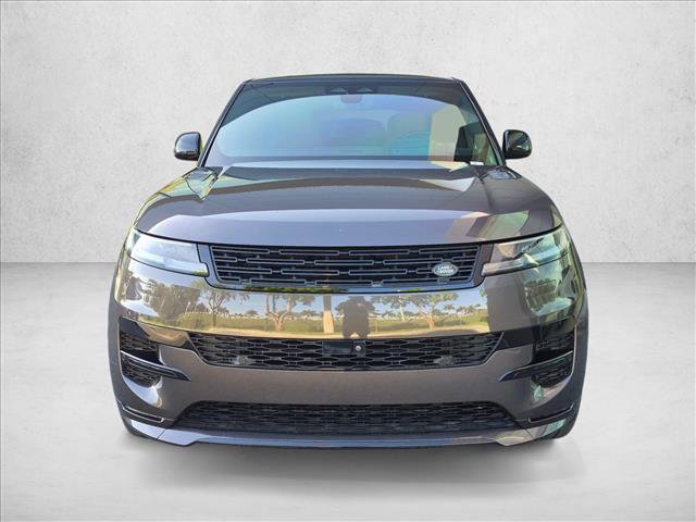 Used 2024 Land Rover Range Rover Sport Dynamic SE AWD/4WD image 2