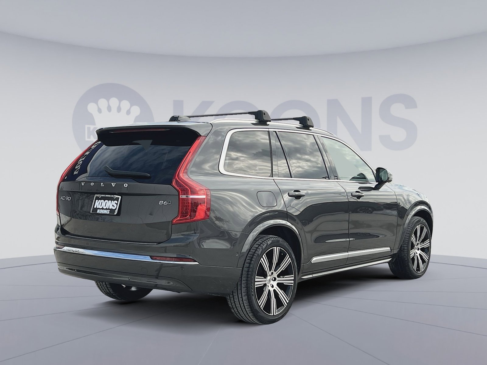 Used 2023 Volvo XC90 B6 Ultimate w/ Protection Package Premier image 7