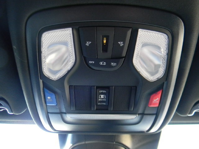Used 2025 RAM 3500 Big Horn AWD/4WD image 20