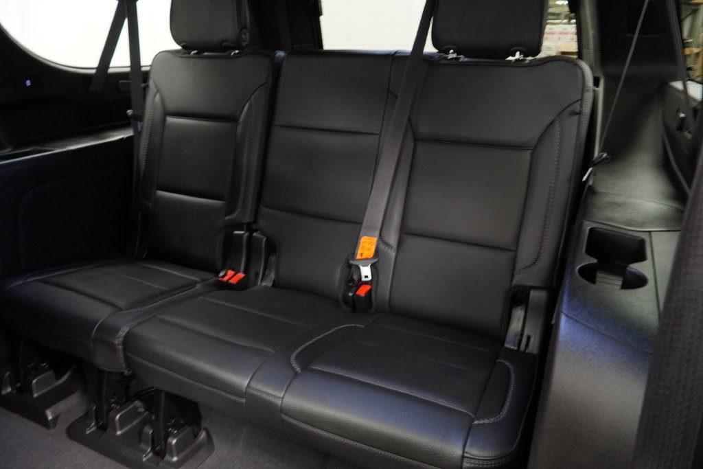 Used 2021 GMC Yukon XL Denali w/ Denali Premium Package AWD/4WD image 13
