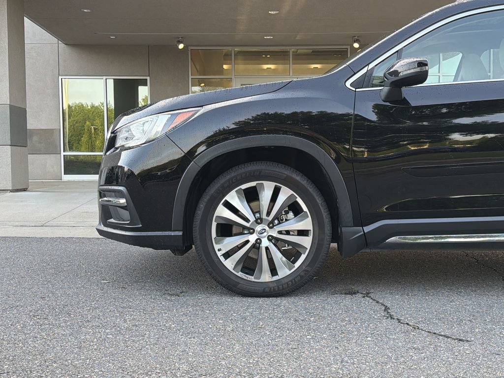 Used 2020 Subaru Ascent Limited w/ Technology Package AWD/4WD image 6