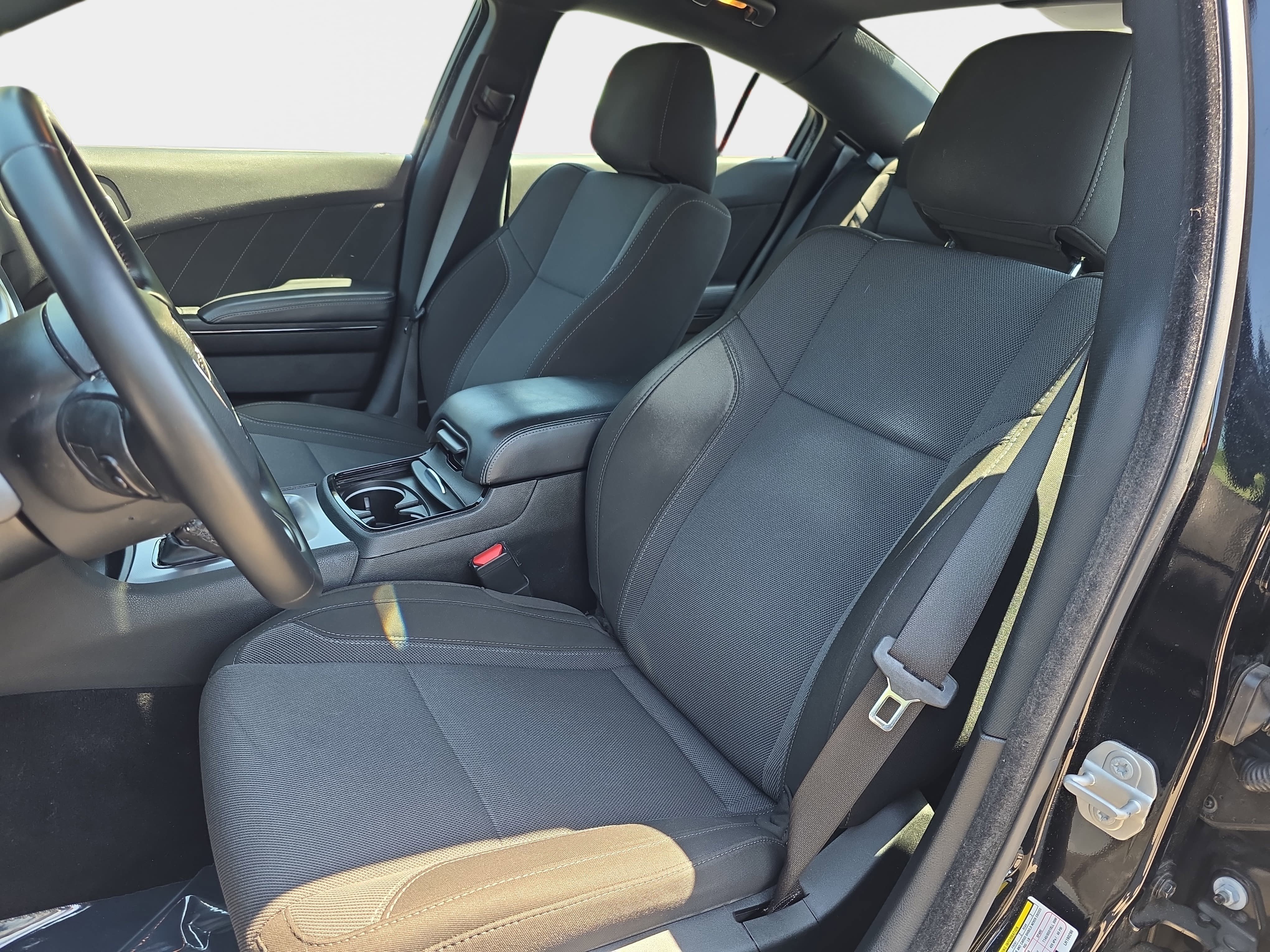 Used 2020 Dodge Charger SXT w/ Blacktop Package RWD image 12