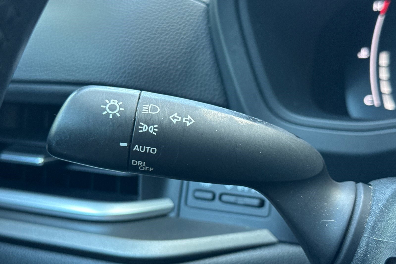 Used 2024 Toyota Grand Highlander XLE FWD image 32