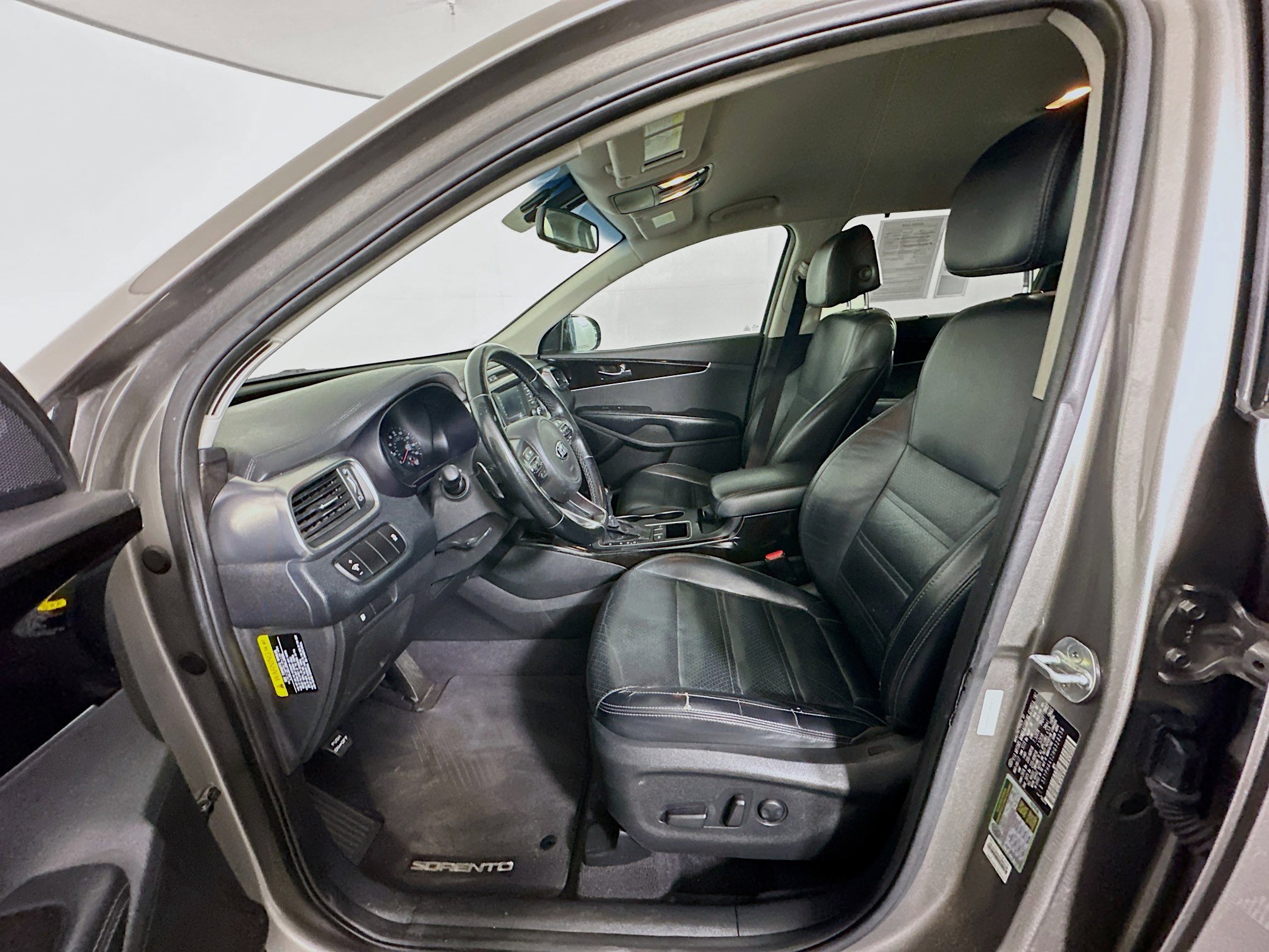 Used 2017 Kia Sorento EX FWD image 13