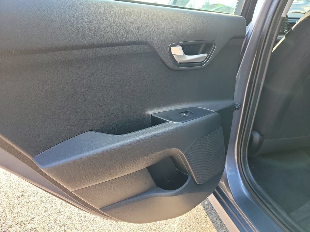 Used 2020 Kia Rio S FWD image 17
