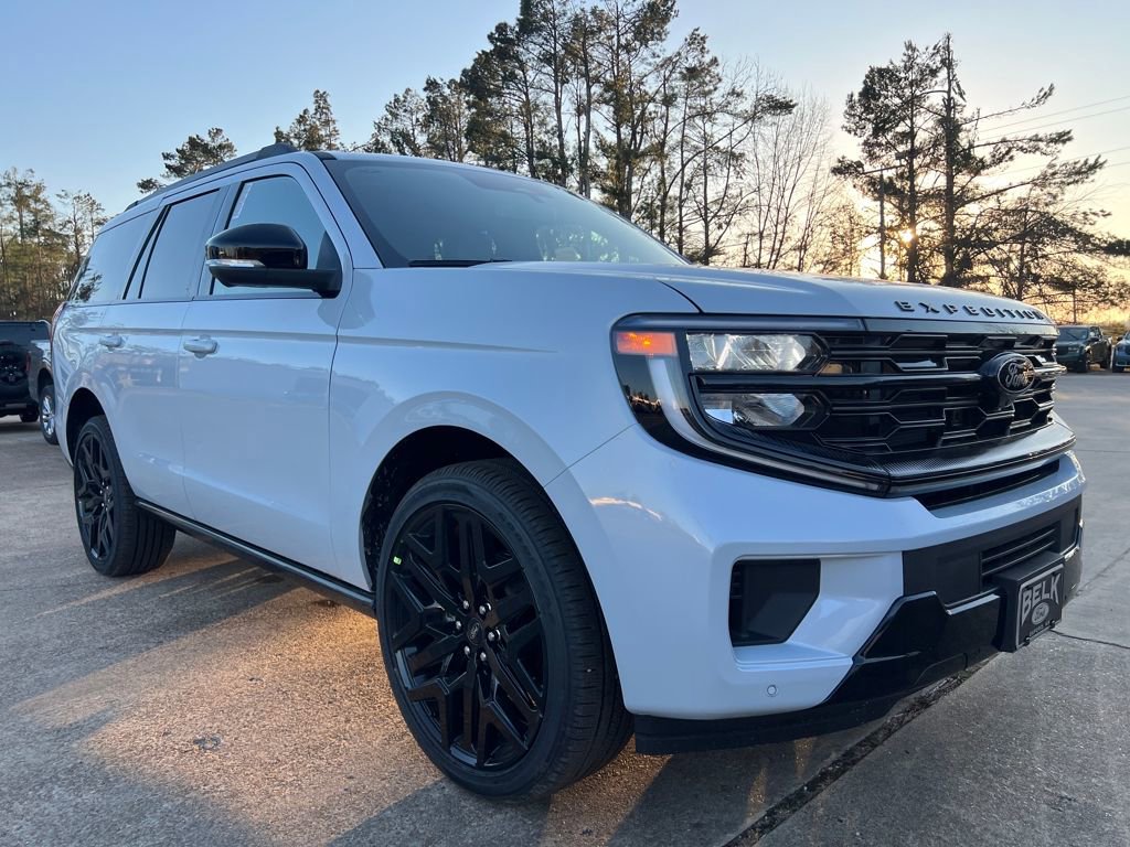 New 2026 Ford Expedition Platinum w/ Stealth Performance Package