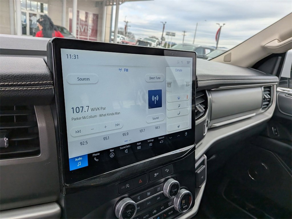 Used 2024 Ford Expedition XLT image 17