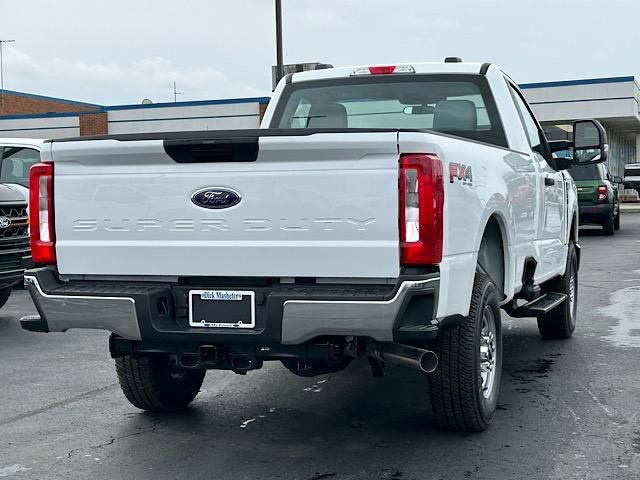New 2025 Ford F250 XL w/ FX4 Off-Road Package image 10