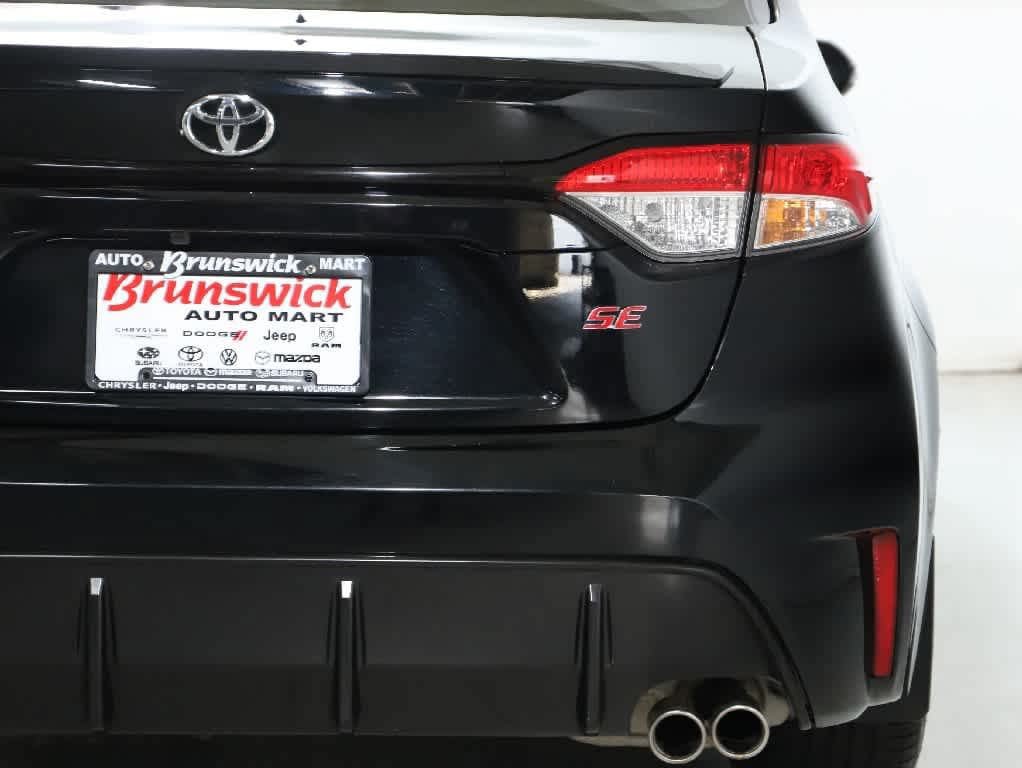 Certified 2024 Toyota Corolla SE w/ SE Premium Package FWD image 45