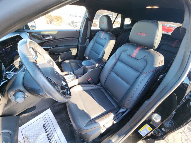 Used 2024 Chevrolet Trax RS w/ Sunroof Package image 29