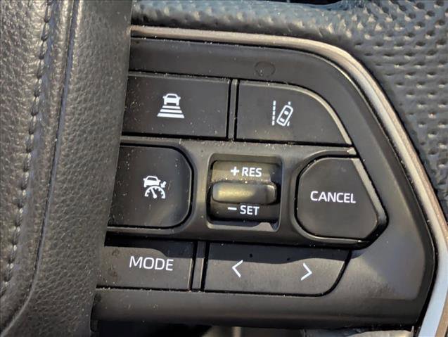 Used 2025 Toyota Sequoia SR5 AWD/4WD image 10