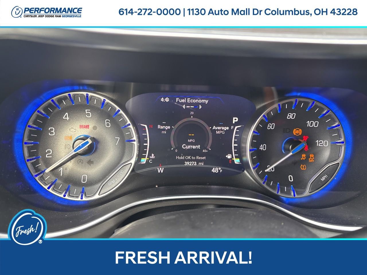 Used 2025 Chrysler Pacifica Pinnacle w/ Trailer Tow Group image 20